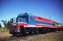 Nova locomotiva MX-620 (2702)  já circula com as cores da Ferroeste
