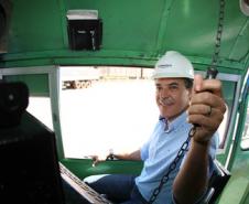 O governador Beto Richa reinicia atividades do Porto Seco em Cascavel. - Cascavel/PR, 03.11.2011 - Foto Jonas Oliveira/AENoticias